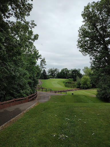 Golf Course «Glen Oaks Golf Course», reviews and photos, 30500 W 13 Mile Rd, Farmington Hills, MI 48334, USA