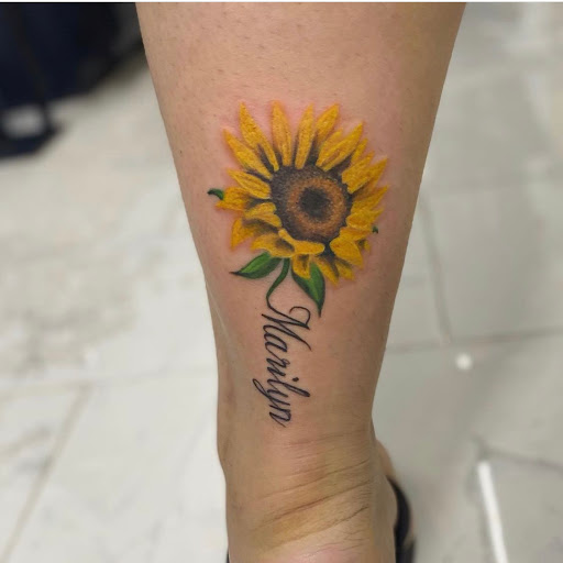 Tattoo Shop «Lucky You Tattoos», reviews and photos, 181 W Alameda St A, Manteca, CA 95336, USA