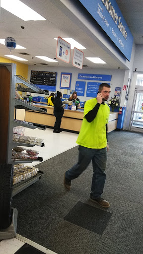 Discount Store «Walmart», reviews and photos, 321 NE Kings Valley Hwy, Dallas, OR 97338, USA