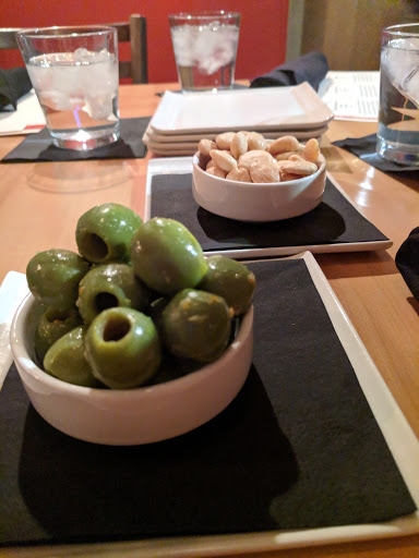 Wine Bar «Corkscrew Wine & Cheese», reviews and photos, 3908 Farnam St, Omaha, NE 68131, USA