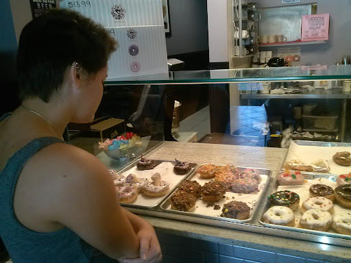 Donut Shop «Mojo Donuts», reviews and photos, 7906 Pines Blvd, Hollywood, FL 33024, USA