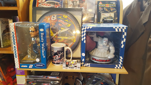 Thrift Store «Second Chance Shop», reviews and photos, 730 Hebron Ave, Glastonbury, CT 06033, USA