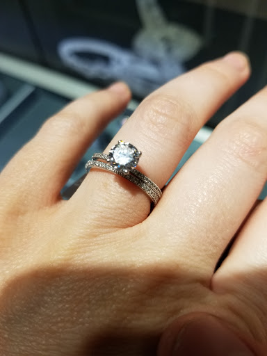 Jewelry Store «Robbins Brothers», reviews and photos, 3820 S Bristol St, Santa Ana, CA 92704, USA