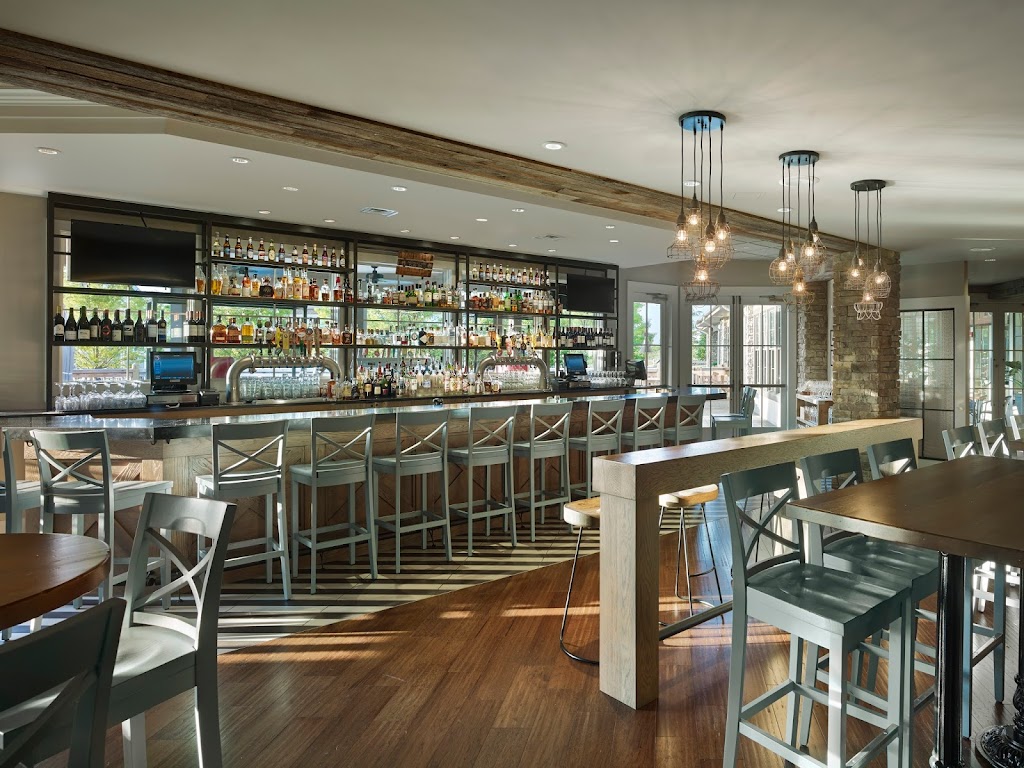 Knoxie's Table 21666