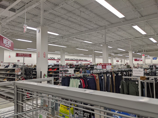 Clothing Store «Burlington Coat Factory», reviews and photos, 3333 N State Rd 7, Lauderdale Lakes, FL 33319, USA