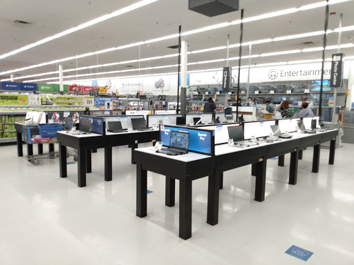 Department Store «Walmart Supercenter», reviews and photos, 5101 SE 14th St, Des Moines, IA 50320, USA