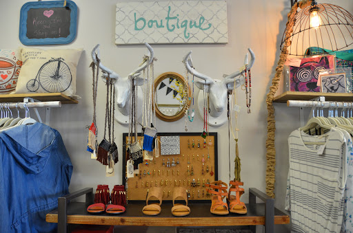 Boutique «Oak & Lace», reviews and photos, 802 S Main St, Columbia, TN 38401, USA