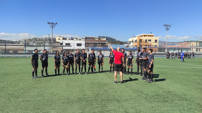 Opiniones de Asociación de Árbitros de Fútbol Profesionales de Pichincha en Quito - Asociación