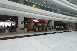 Costa Coffee - Emirates Group HQ - Crew Arrivals image