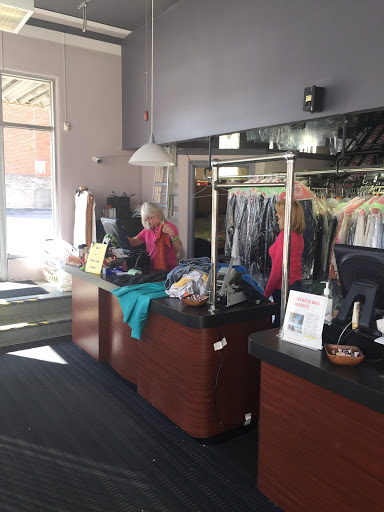 Dry Cleaner «Atlas Dry Cleaners», reviews and photos, 328 Monmouth St, Newport, KY 41071, USA
