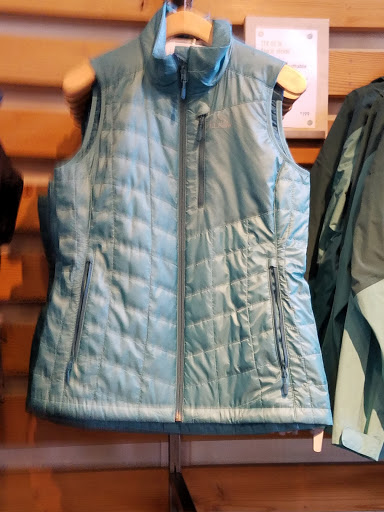 Clothing Store «L.L. Bean», reviews and photos, 340 Legacy Pl, Dedham, MA 02026, USA