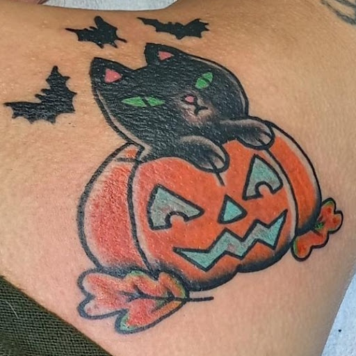 Tattoo Shop «Walk the Line Tattoo», reviews and photos, 364 E Broad St, Athens, GA 30601, USA