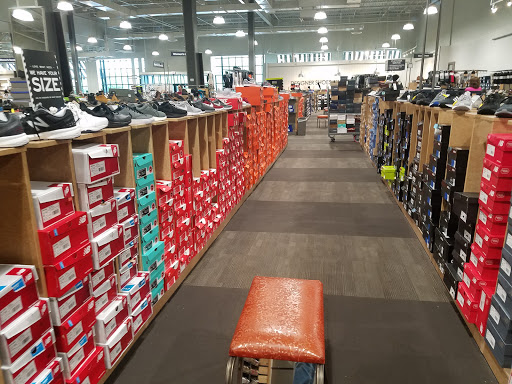 Shoe Store «DSW Designer Shoe Warehouse», reviews and photos, 12997 Fair Lakes Shopping Center, Fairfax, VA 22033, USA