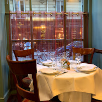 Atmosphère du Restaurant français Le Soufflé à Paris - n°18