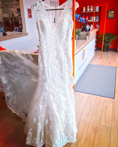 Dry Cleaner «Hour Glass Cleaners», reviews and photos, 530 W 79th St, Chanhassen, MN 55317, USA
