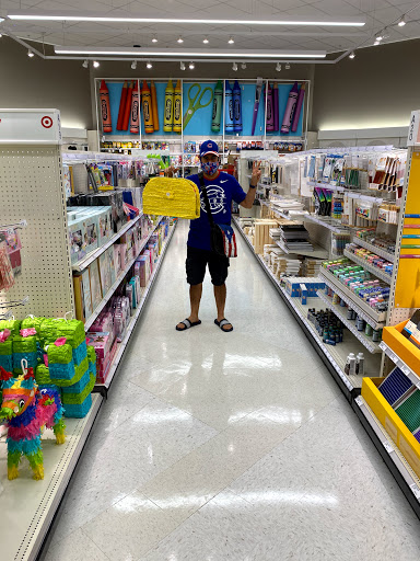 Department Store «Target», reviews and photos, 800 Broadview Village Sq, Broadview, IL 60155, USA