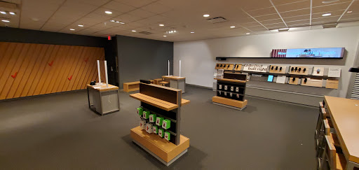 Cell Phone Store «Verizon», reviews and photos, 13348 S Cicero Ave, Crestwood, IL 60445, USA