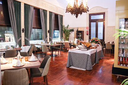 Restaurante D Davinia Martinez - Ateneo Cultural C - C. Loaces, 4, 03300 Orihuela, Alicante, Spain