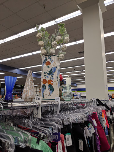 Thrift Store «Goodwill», reviews and photos