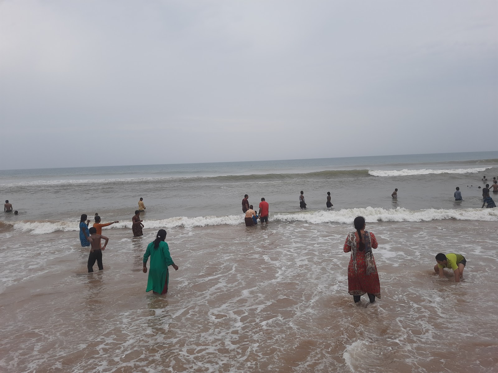 Φωτογραφία του Ramathirdamu Beach με επίπεδο καθαριότητας εν μέρει καθαρό