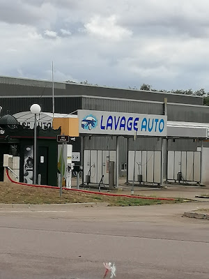 LAVAGE AUTO à Monéteau