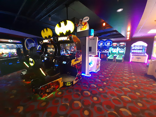 Bowling Alley «Brunswick Zone Roselle Lanes», reviews and photos, 1100 W Lake St, Roselle, IL 60172, USA