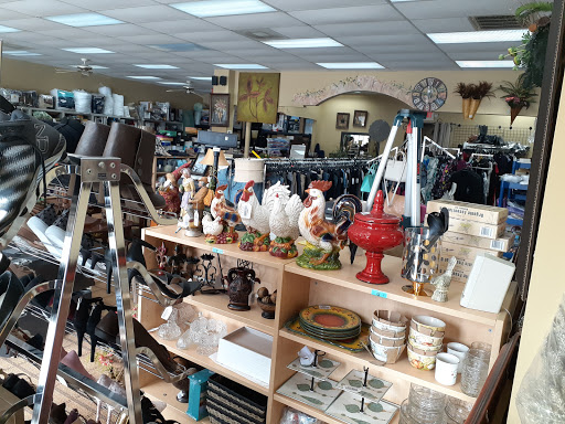 Shopping Mall «New London Plaza Shopping Center», reviews and photos, 2296 Henry Clower Blvd SW, Snellville, GA 30078, USA