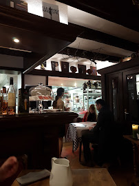 Atmosphère du Restaurant de spécialités alsaciennes Auberge du Pont La Zorn à Weyersheim - n°9