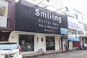 Smiling Dental Care image