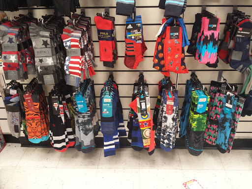 Department Store «T.J. Maxx & HomeGoods», reviews and photos, 2692 Madison Rd F, Cincinnati, OH 45208, USA