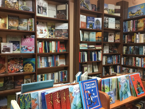 Отзиви за Shakespeare & Friends Bookshop, Книжарница Шекспир и приятели в Варна - Книжарница