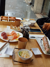 Plats et boissons du Restaurant japonais C'Roll Sushi à Paris - n°12