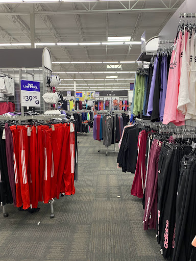 Sporting Goods Store «Academy Sports + Outdoors», reviews and photos, 7926 Giacosa Pl, Memphis, TN 38133, USA