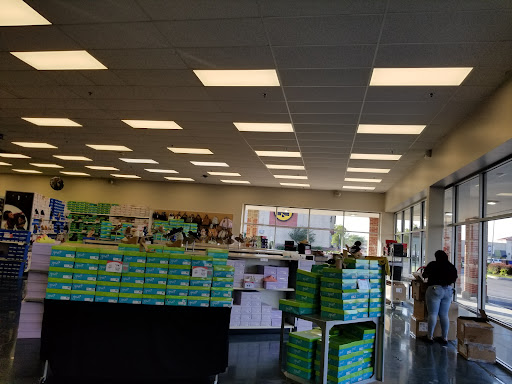 Shoe Store «Shoe Carnival», reviews and photos, 5802 E Virginia Beach Blvd, Norfolk, VA 23502, USA