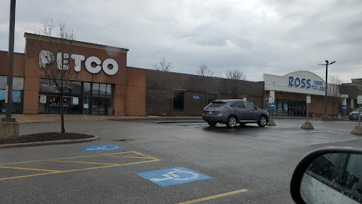 Pet Supply Store «Petco Animal Supplies», reviews and photos, 24001 Chagrin Blvd, Beachwood, OH 44122, USA
