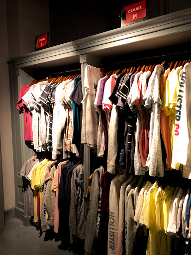 Clothing Store «Hollister Co.», reviews and photos, 19575 Biscayne Blvd #1335, Aventura, FL 33180, USA
