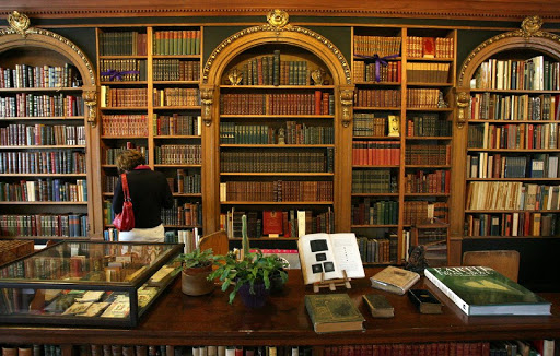 Used Book Store «Loganberry Books», reviews and photos, 13015 Larchmere Blvd, Cleveland, OH 44120, USA