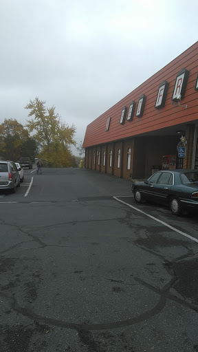 Grocery Store «Red Front Supermarket, Inc», reviews and photos, 677 Chicago Ave, Harrisonburg, VA 22802, USA