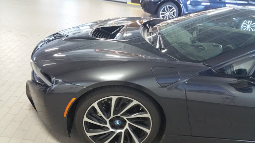 BMW Dealer «BMW of Milwaukee North», reviews and photos, 5990 N Green Bay Ave, Glendale, WI 53209, USA