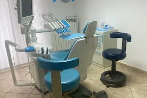 Studio Dentistico Dott. Arena Francesco e Arena Azzurra image