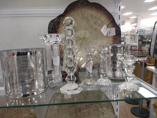 Department Store «Marshalls & HomeGoods», reviews and photos, 4950 Hadley Center Dr, South Plainfield, NJ 07080, USA