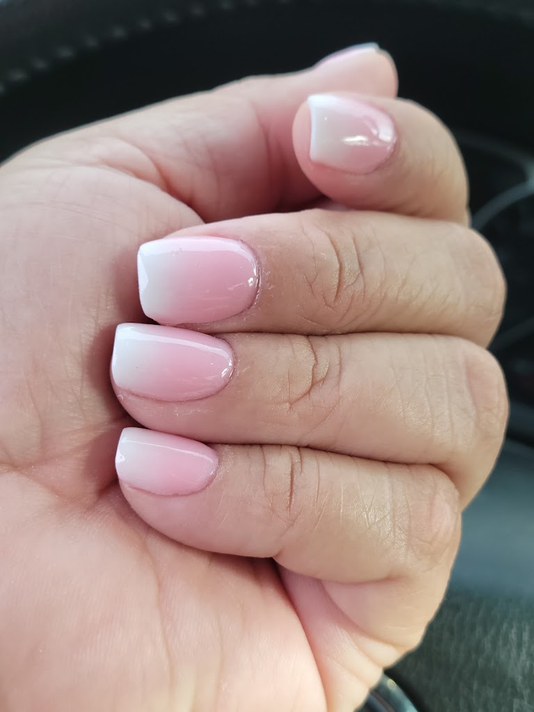 Nails & Beauty 33141