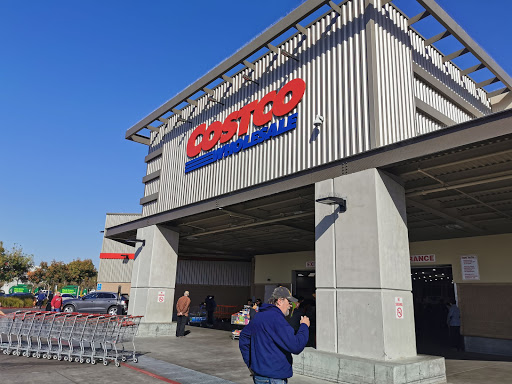 Warehouse club Hayward