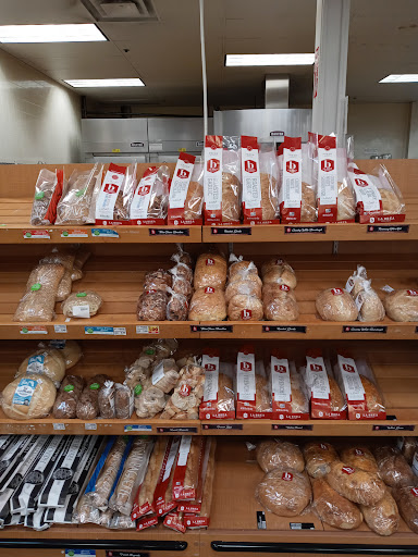 Grocery Store «Fred Meyer», reviews and photos, 801 Auburn Way N, Auburn, WA 98002, USA