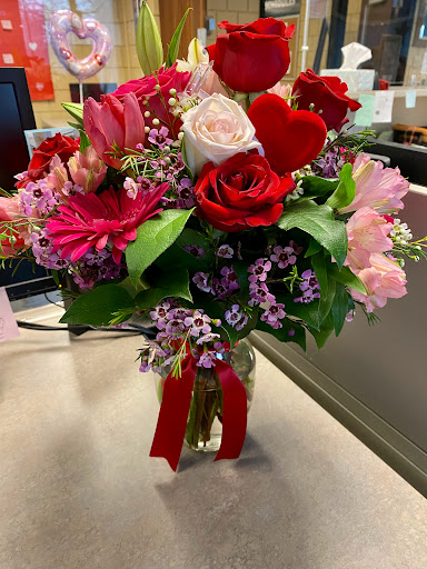 Florist «Floral & Fruit Paradise», reviews and photos, 2704 Bridge Ave, Cleveland, OH 44113, USA