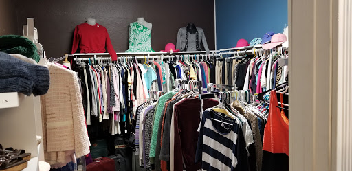 Thrift Store «Dog Junkies Thrift Store», reviews and photos, 4611 N Rancho Dr, Las Vegas, NV 89130, USA