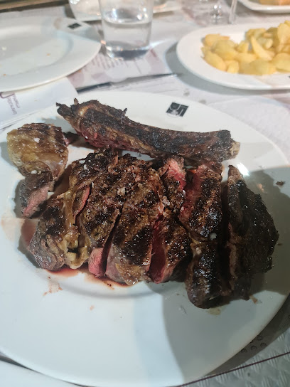 Parrilla Restaurante Jj - C. Mayor, 25, 33500 Llanes, Asturias, Spain