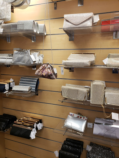 Shoe Store «DSW Designer Shoe Warehouse», reviews and photos, 16920 SW 72nd Ave, Tigard, OR 97224, USA