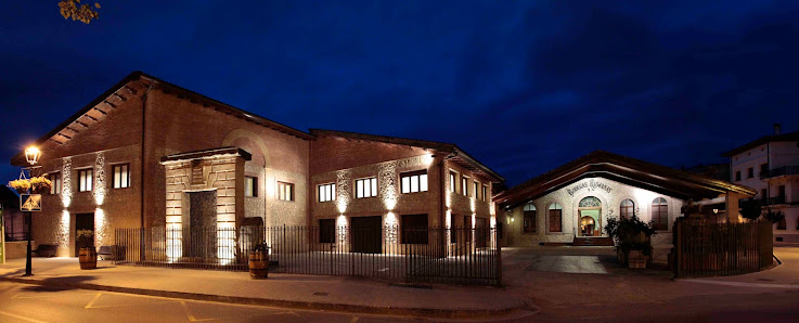 Bodegas Riojanas Av. Don Ricardo Ruiz de Azcárraga, 1, 26350 Cenicero, La Rioja, España