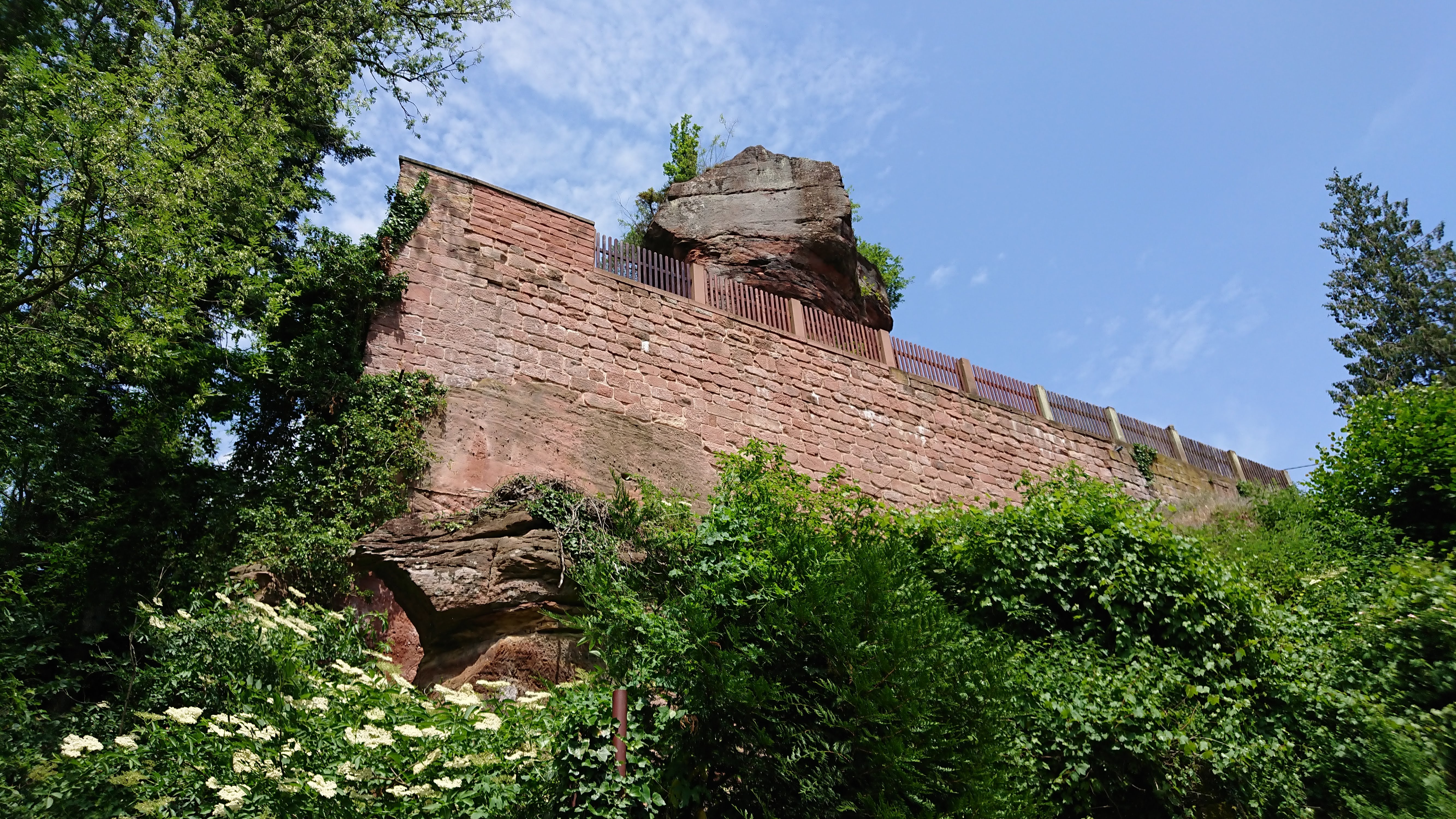 Photo n° 5 de l'avis de M..e fait le 28/05/2018 à 18:32